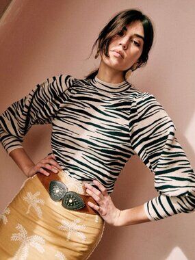 EUC Sezane Denver Puff Sleeve Zebra Jacquard Sweater Ecru Black Small